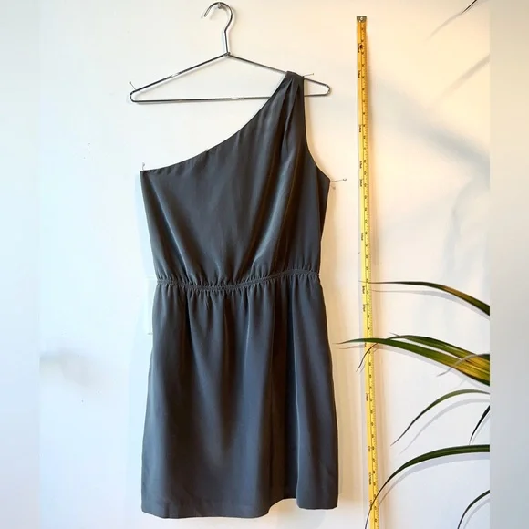 club monaco one shoulder dress Club Monaco Black/whiteOne Shoulder Mini Party Dress Size 4 NWT